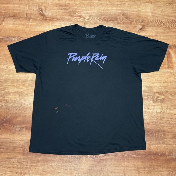 Graphic tee - Picture 2 of 4